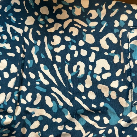 ♥️TARGET MERONA women’s flat front shorts with pockets size 2 blue white pattern - Picture 7 of 10